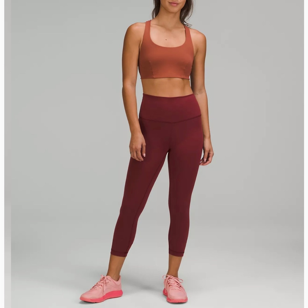 Wunder Train High-Rise Crop 23" Sz 2 Red Merlot NWT